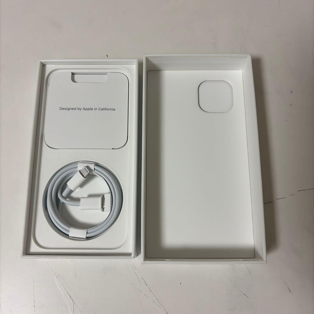 iPhone13 128GB スターライト 本体