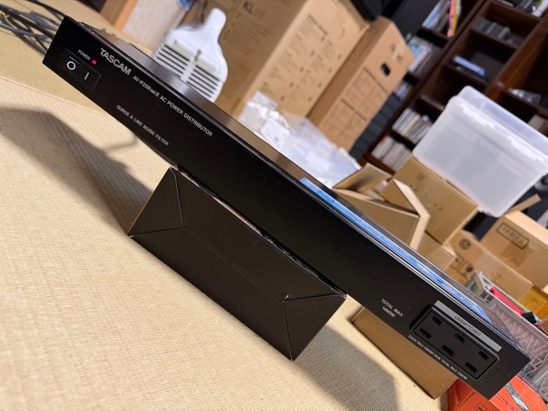 TASCAM AV-P25R MKII AC電源分配器
