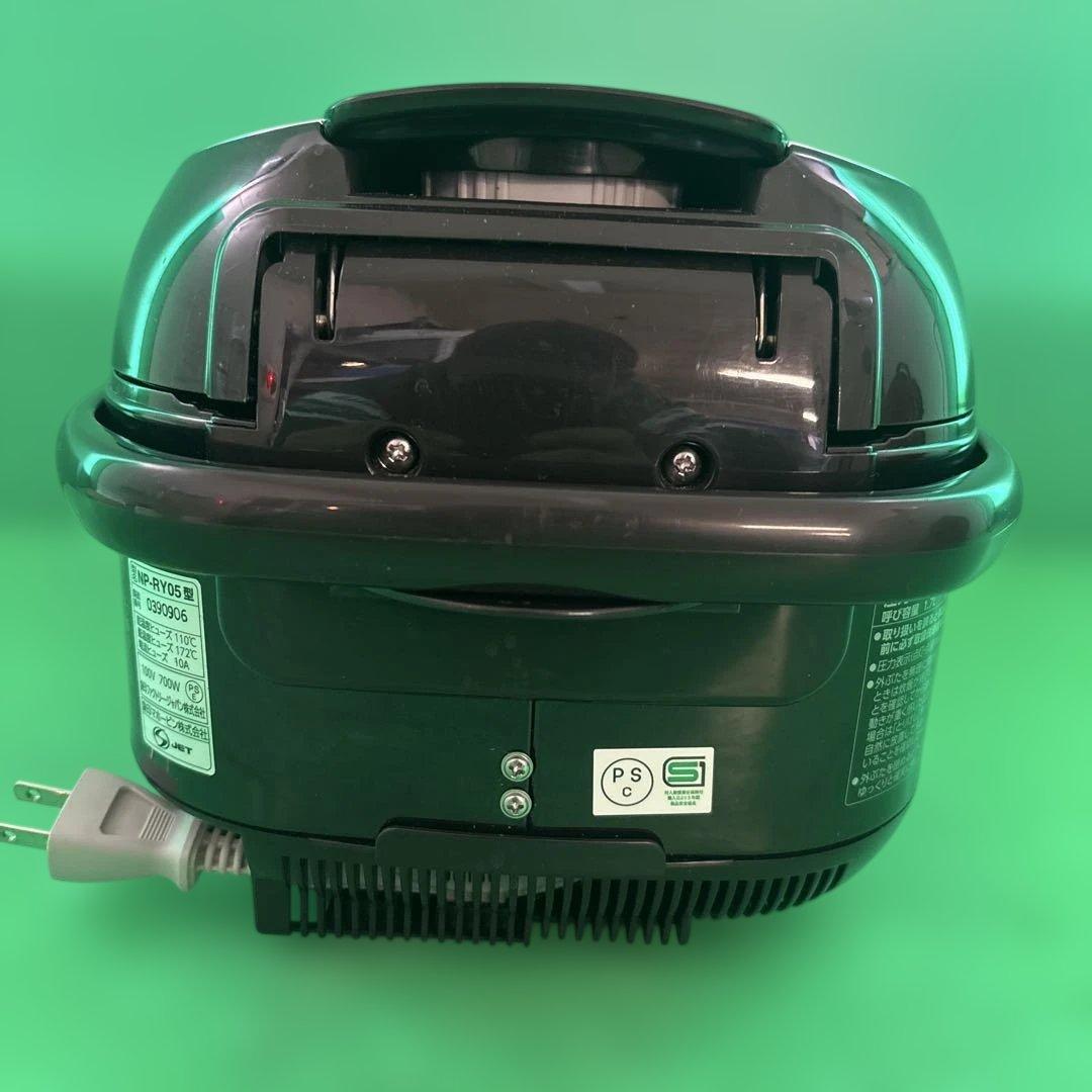 Zojirushi 圧力IH炊飯器 NP-RY05