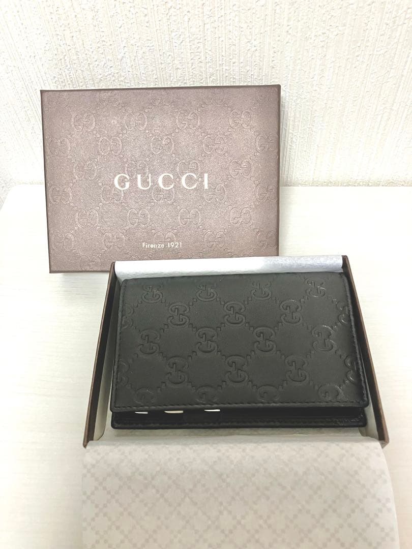 GUCCIパスポートケース