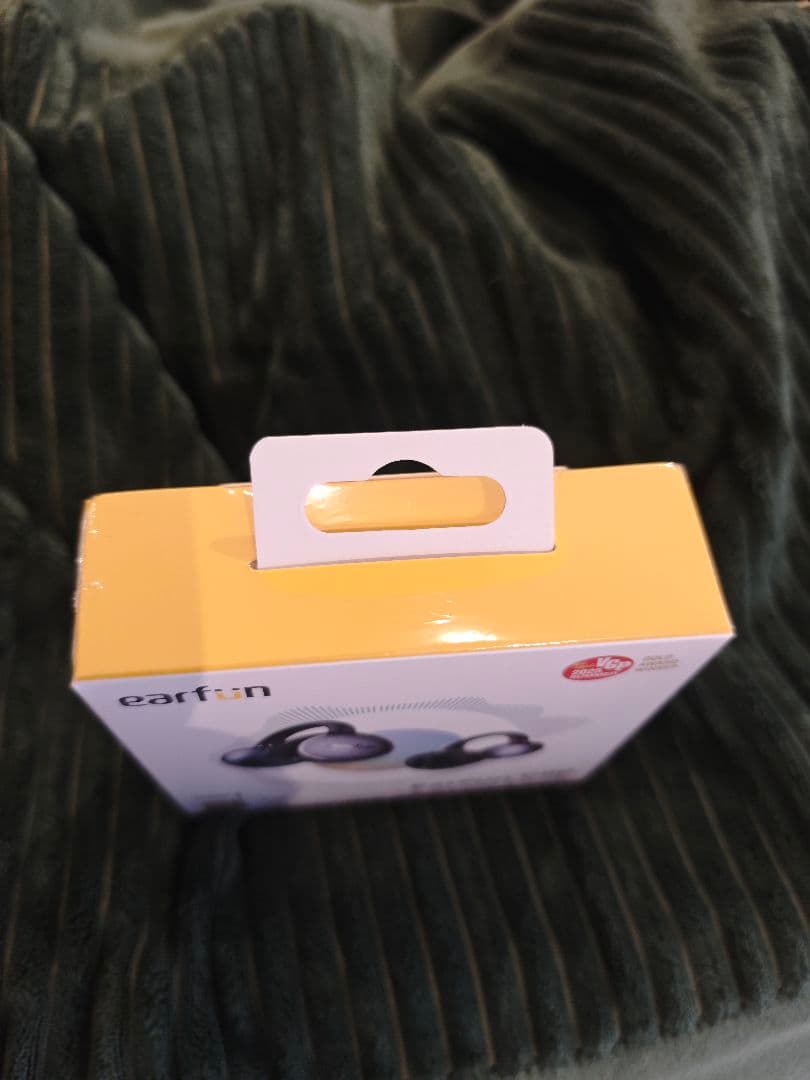 新品未開封◇ EarFun Clip◇黒◇イヤーカフ型◇2026/2月購入