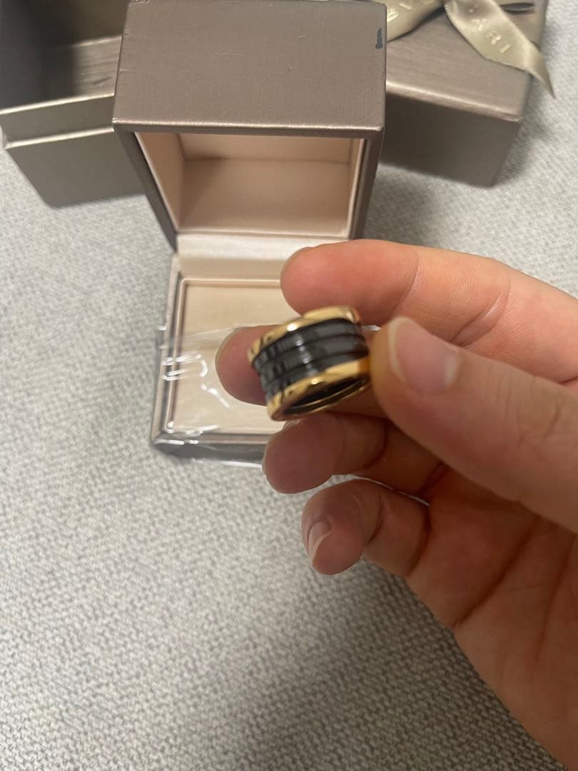 BVLGARI ゴールド ブラック ストライプ リング