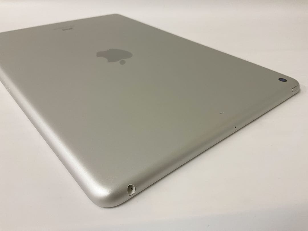 【美品・BT92％】iPad 第8世代 32GB Wifiモデル シルバー