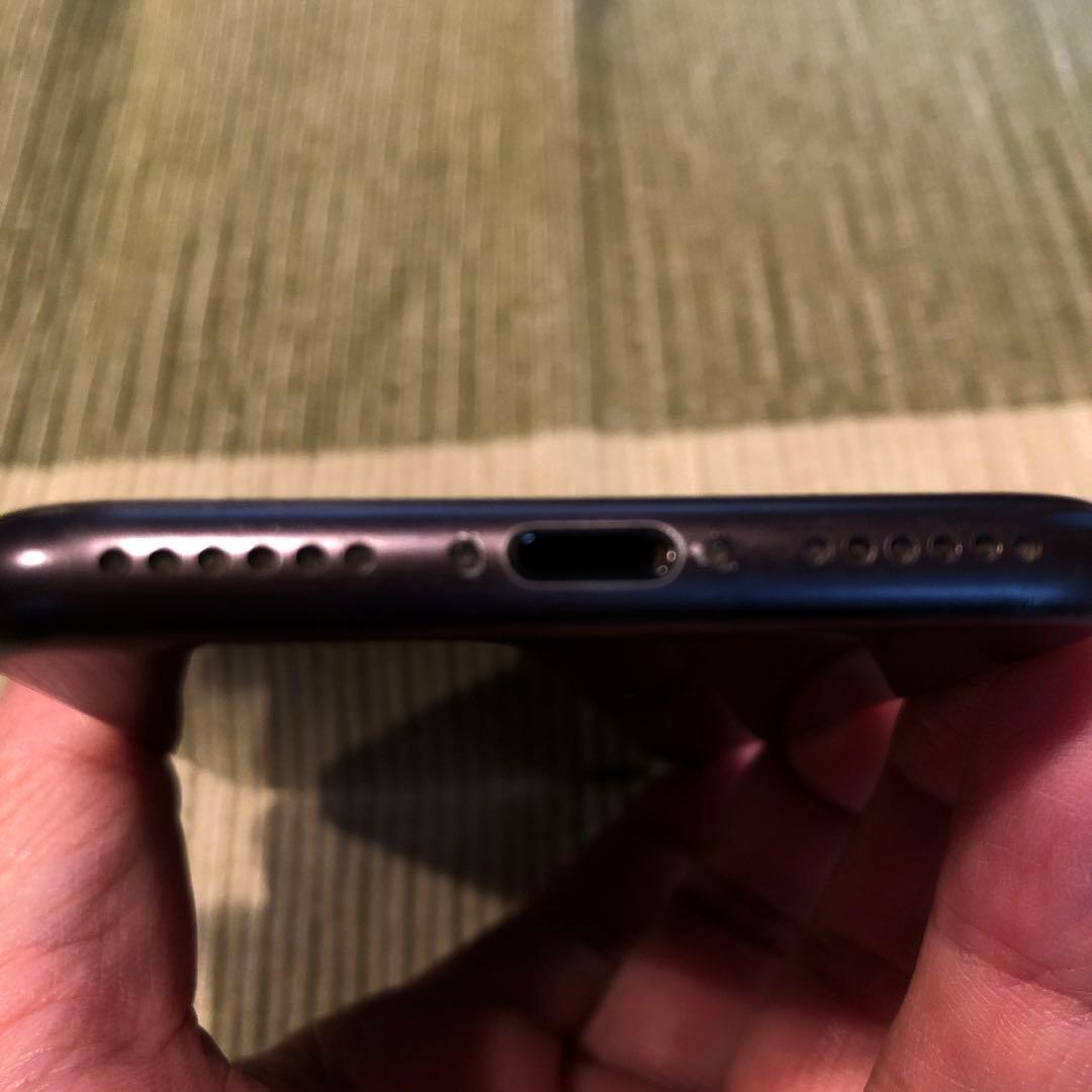 iPhone8 スペースグレー(黒)