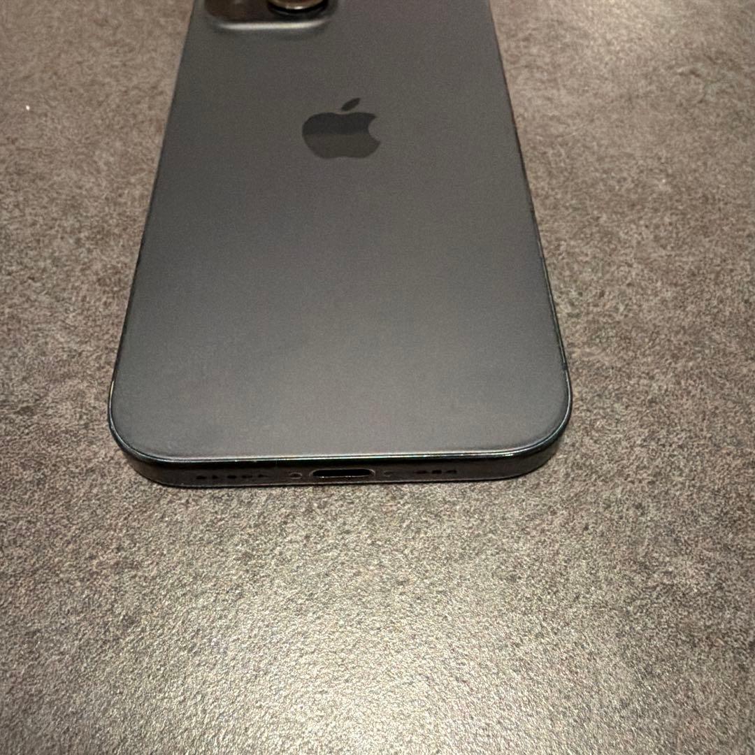 iPhone 15 128GB ブラック