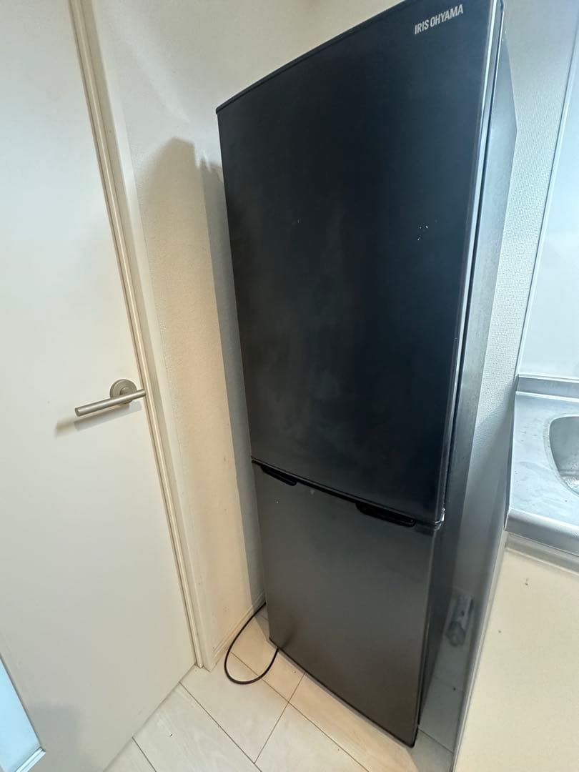 【送料込】本体300円　アイリスオーヤマ　冷蔵庫 IRSE-16A 162L