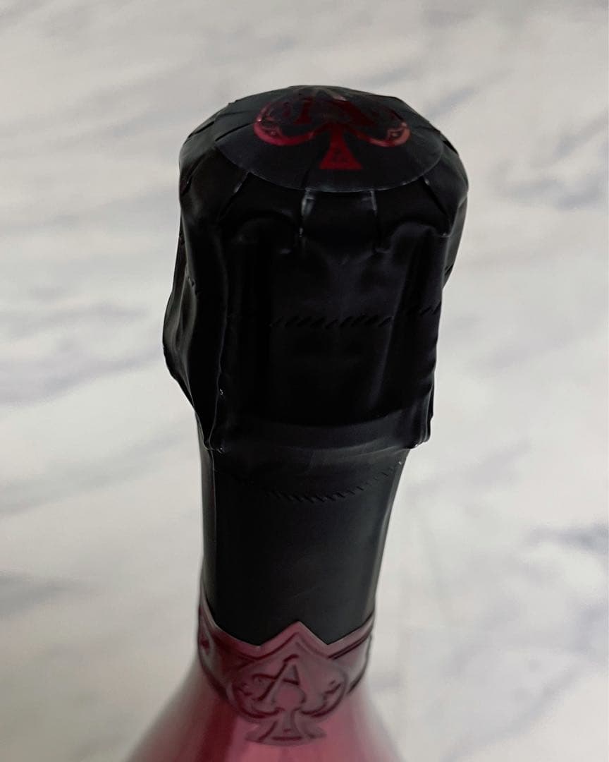 アルマンド　ブリニャック　ドゥミセック　レッド　シャンパン750ml おまけ付き