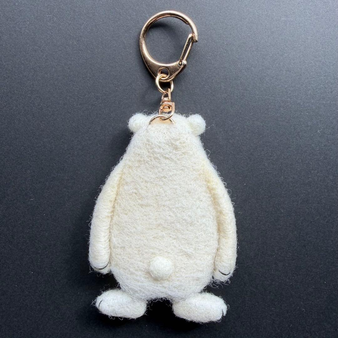 【☆Ted様☆】羊毛フェルトキーホルダー　シロクマ　ハンドメイド　くま