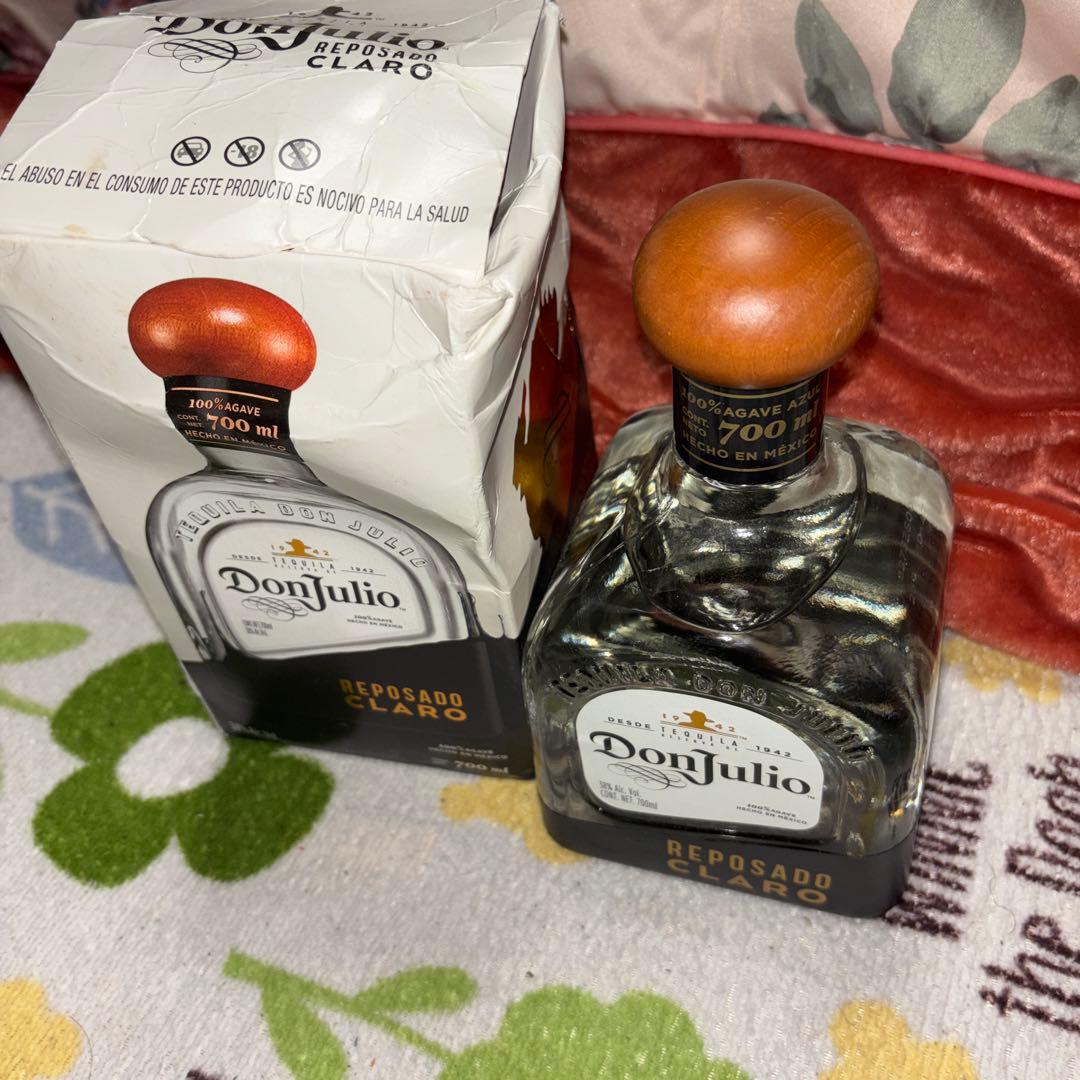 未開封　Don Julio レポサド クラロ テキーラ700ml