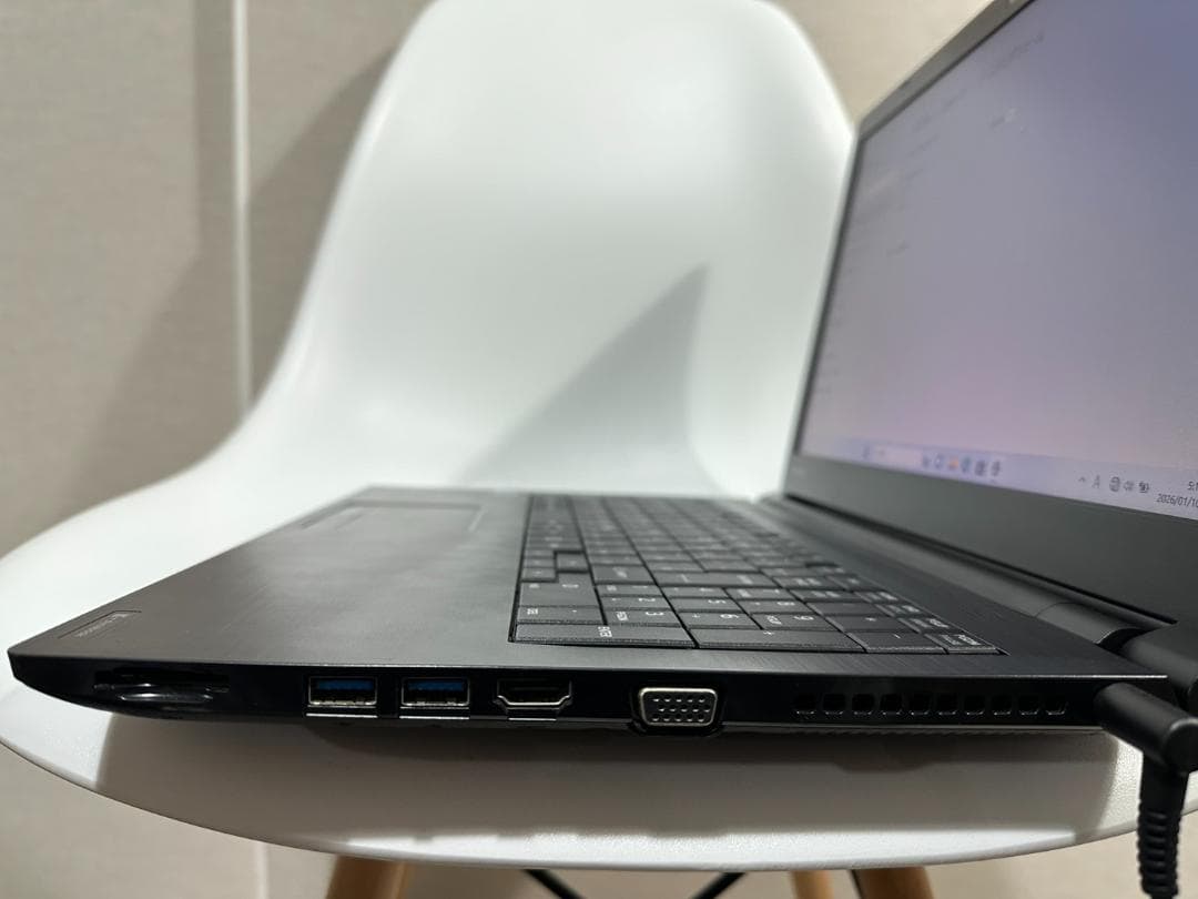 東芝ノートPC DYNABOOK B55/D Windows10 8/256GB