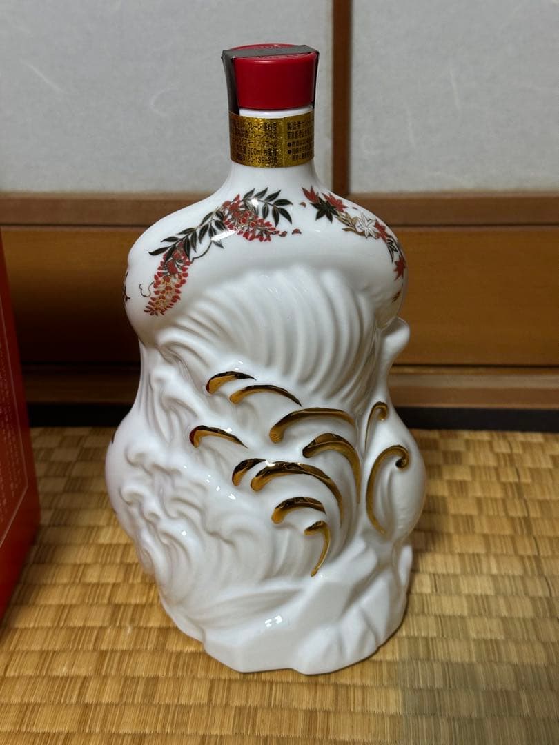 【未開封】　サントリー ウイスキー ローヤル 巳歳 2025年ボトル 600ml