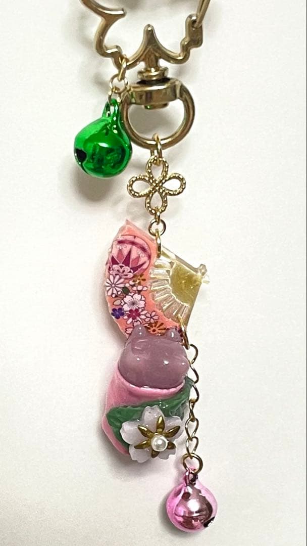 桜餅ぐで猫キーホルダー♡フェイクスイーツ、桃色、桜色、グリーン、花柄