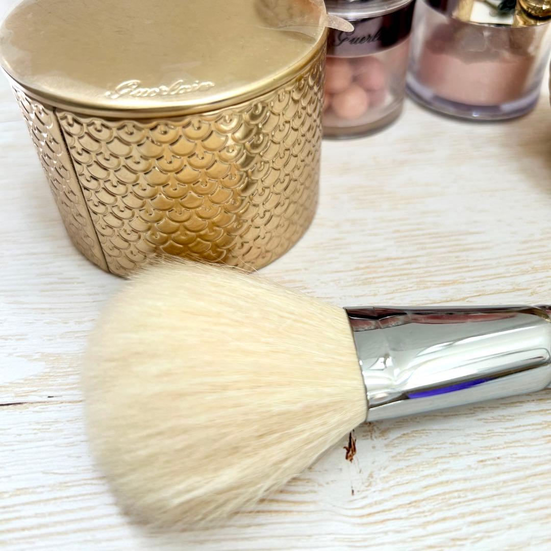 【まとめ売り】ゲラン　フェイスパウダー　シュウウエムラ　フェイスブラシ